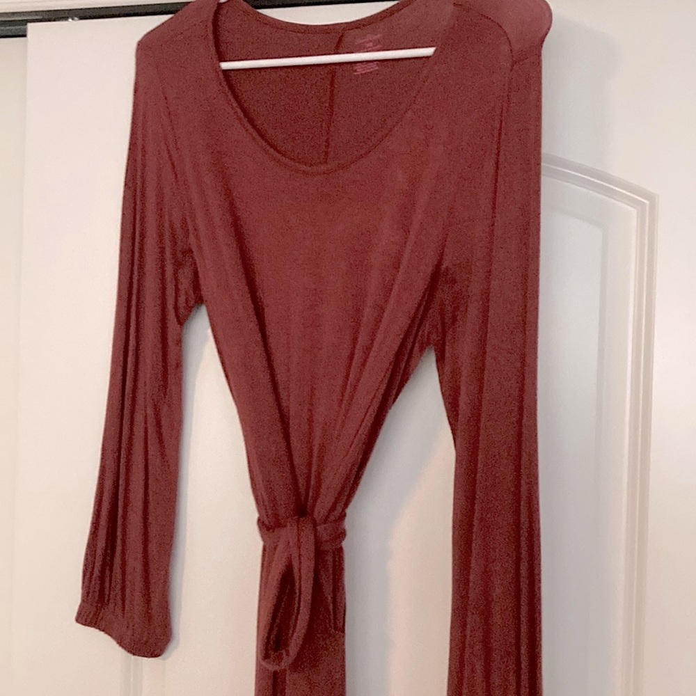 Beautiful breastfeeding dress- great for fall!
